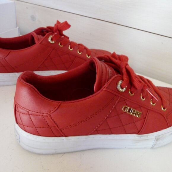 GUESS Womens Loven Sneaker, Red 610, size 6.5US - Picture 5 of 9